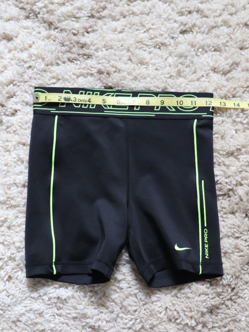 Nike Girls Dry-Fit Pro Sport Shorts Color Black/Volt (Neon Yellow) Size Large - Picture 4 of 5